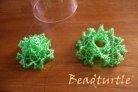 Елочка из бисера: зеленая красавица
