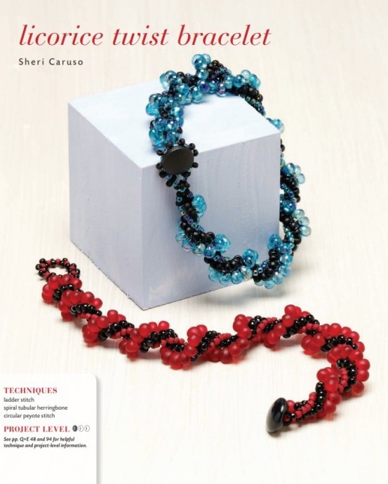 ​Двухцветные браслеты из бисера