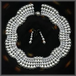 Комплект из бусин и бисера "Княжна Анастасия"