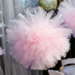 Воздушные помпоны из фатина