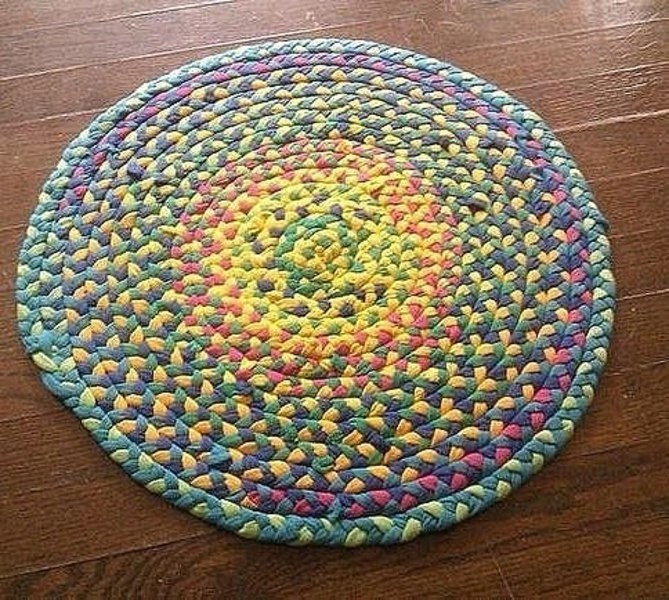 ​Потрясающий яркий многоцветный коврик