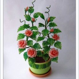 Розовый куст из бисера: мастер-класс