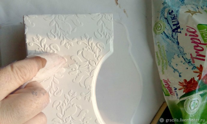 Создаем состаренную ключницу: стилизация под слоновую кость Создаем состаренную ключницу: стилизация под слоновую кость