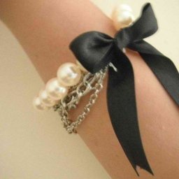 ​Браслет из крупных бусин