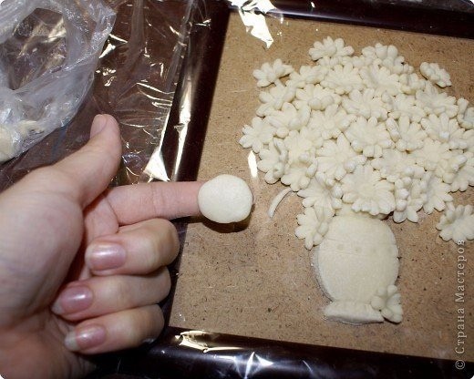 ​Картина из соленого теста с ромашками