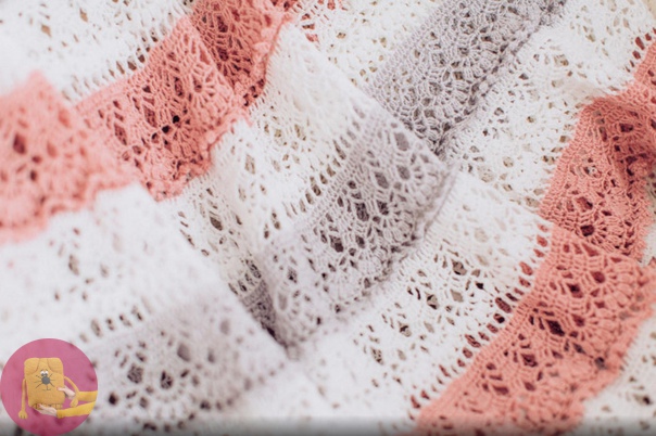 Шедевральное платье узором лилии