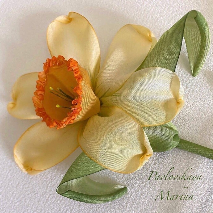 Шикарная вышивка лентами