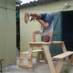 ​Идея раскладного стола с лавочками