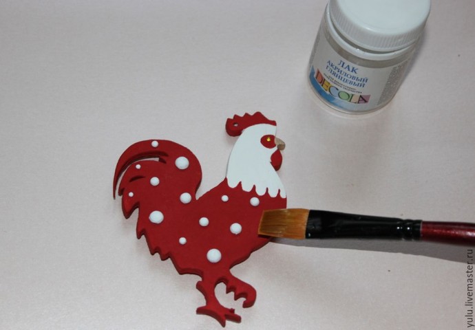 Петушки из фанерных заготовок