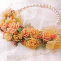 ​Цветочные композиции из бисера