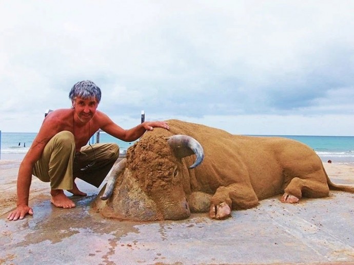 Невероятные скульптуры из песка: идеи для вдохновения