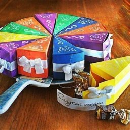 Оригинальная упаковка подарка в виде тортика