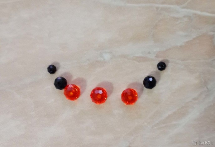 Изготавливаем брошь "Узорчатый жучок"