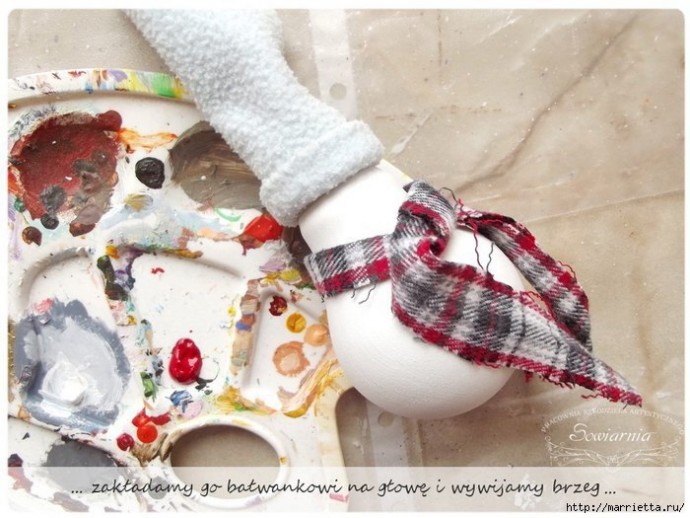 Снеговик из лампочки