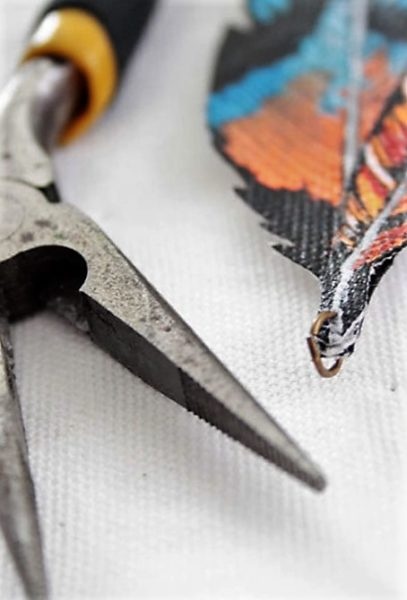 Красивый кулон своими руками: пёрышко Красивый кулон своими руками: пёрышко