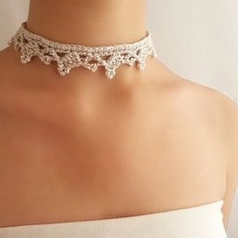 Очень нежные украшения на шею из кружев: идеи чокеров