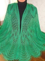 ​Роскошная накидка крючком с комбинацией разных узоров