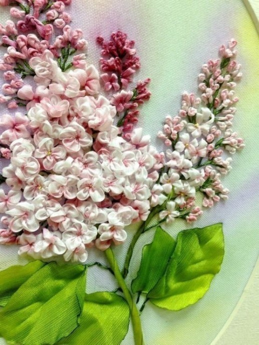 Сирeнь из атласных лент Сирeнь из атласных лент