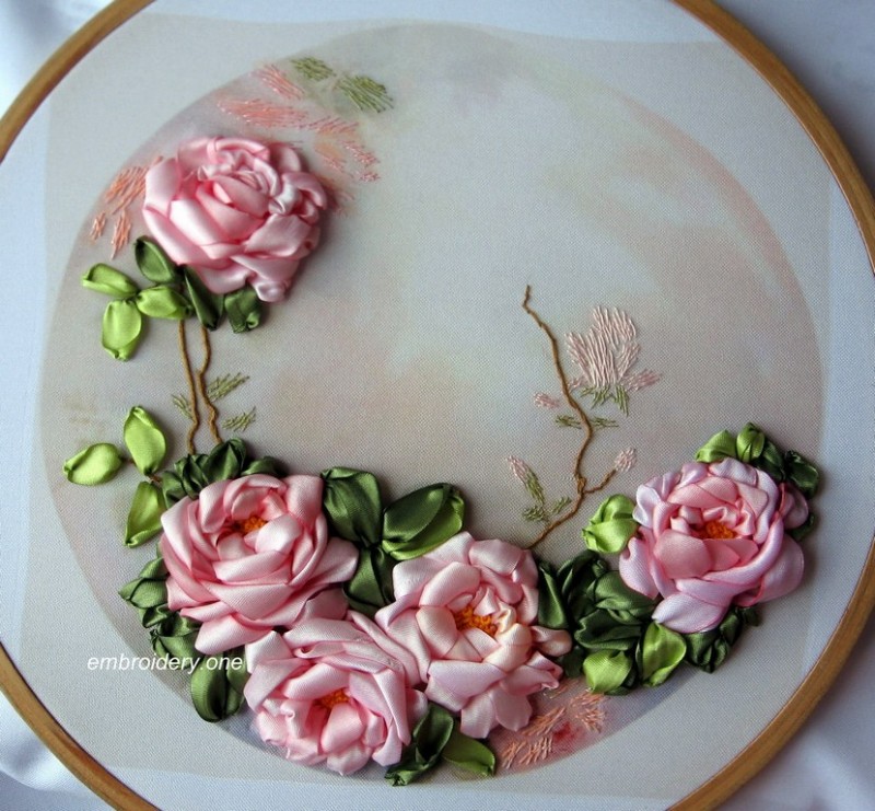 Вышивка лентами цветов: удивительные идеи