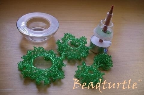 Елочка из бисера: зеленая красавица