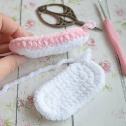 Как связать мягкие тапочки