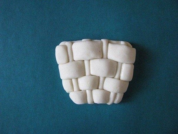 Корзинка с грибочками из соленого теста