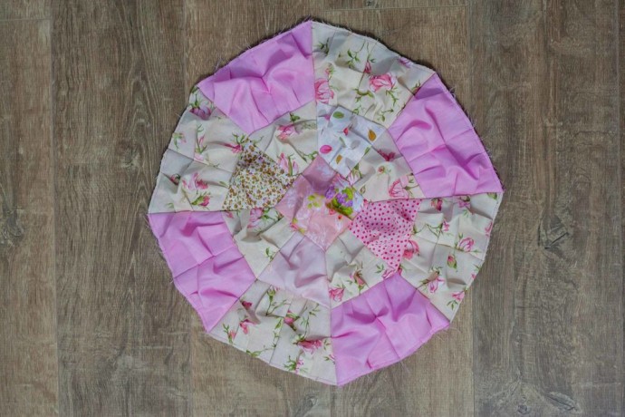 Круглые подушки в технике bubble quilt