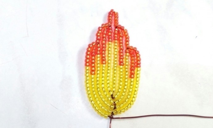 Прекрасная орхидея из бисера