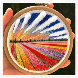 ​Картины, вышитые в пяльцах