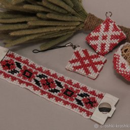 Застёжка из кожи на браслетах из бисера