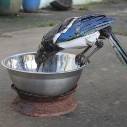 Невероятные работы из металлолома