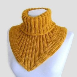 Очень простая и универсальная манишка для всех