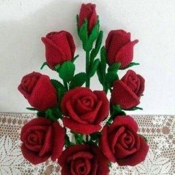 ​Вязаные розы