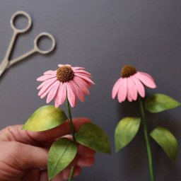 ​Цветы в технике квиллинга: идеи для творчества