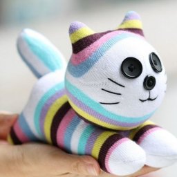 Делаем котиков из носков