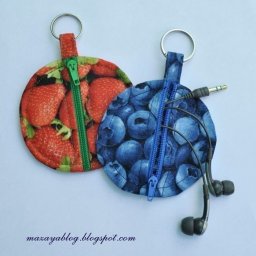 Сумочка-брелок для хранения наушников