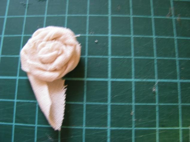 Делаем текстильный цветок быстро