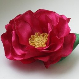 Цветы из атласной ленты