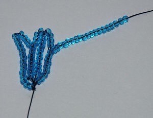 Голубые васильки из бисера Голубые васильки из бисера