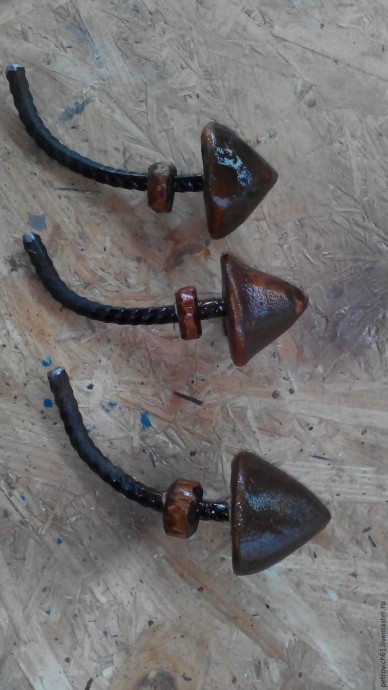 Грибочки из арматуры и кругляка