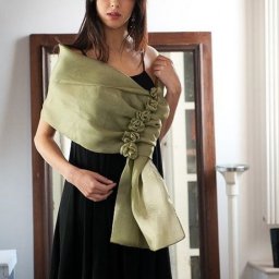 Болеро с розами из драпирующейся ткани