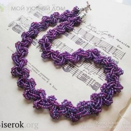 Ожерелье "Сливовое настроение"