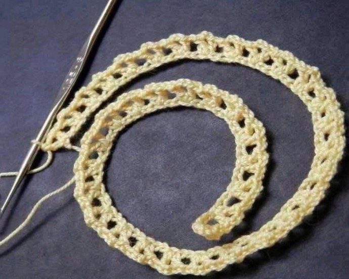 Вязаные розы