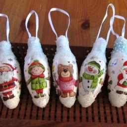 Ёлочные игрушки из лампочек