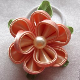 Резиночка для волос канзаши