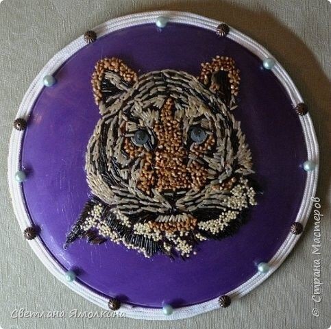 Панно с тигром из круп