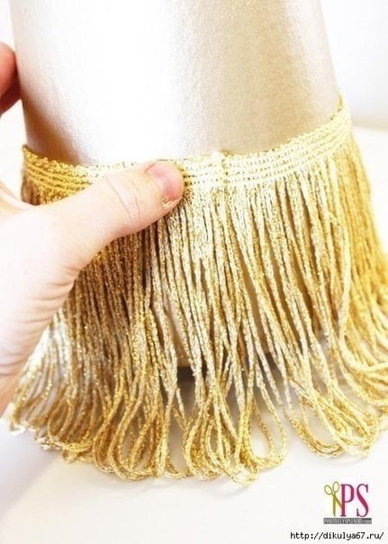 Прелестная ёлочка из бахромы