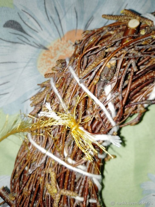 Венок из берёзовых веток