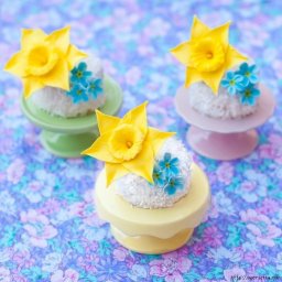 Нарциссы из сахарной мастики