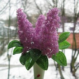 Букетик сирени из бисера